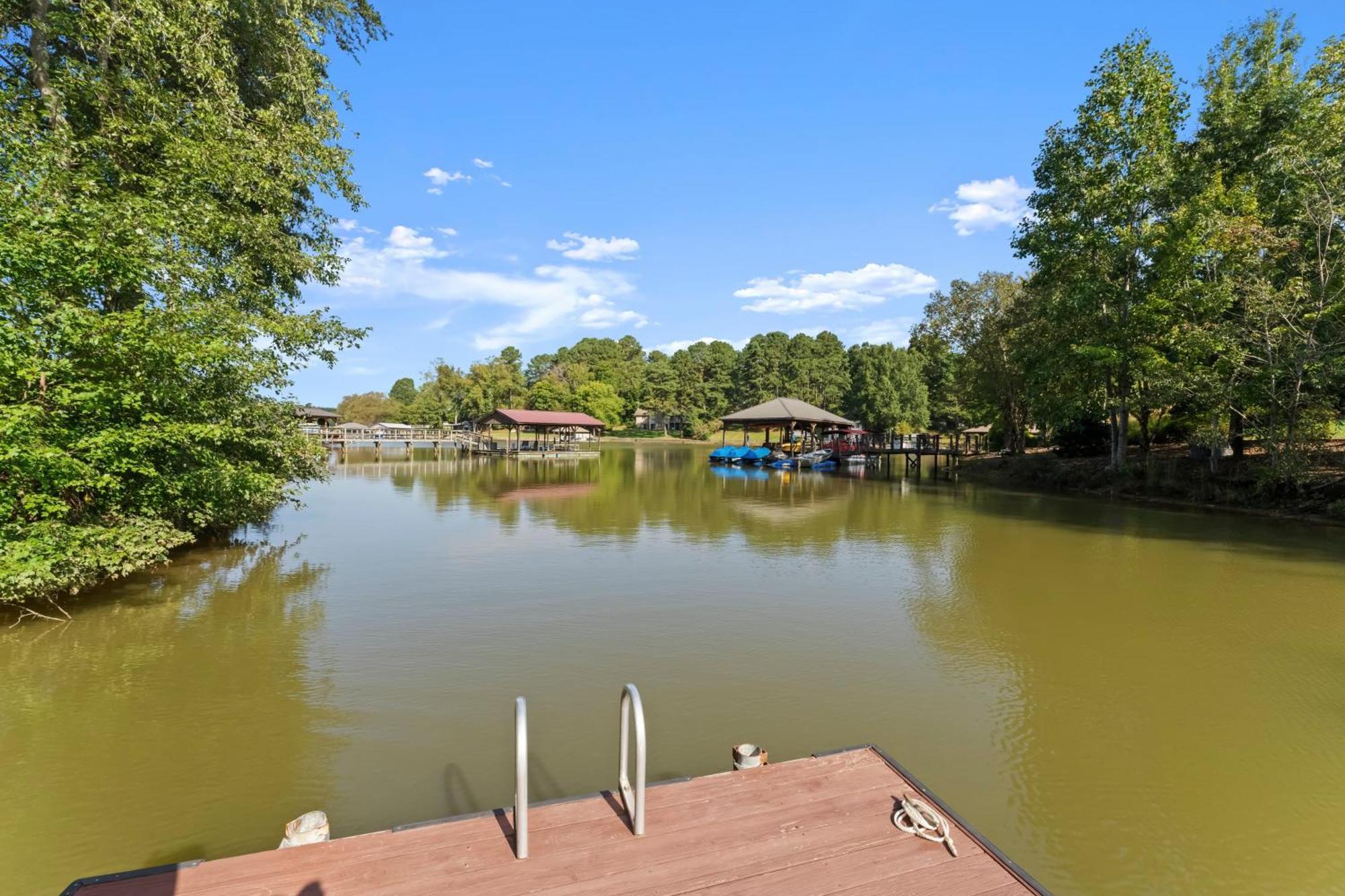 Lakeside Landing By Avantstay Private Dock Mooresville Exterior foto